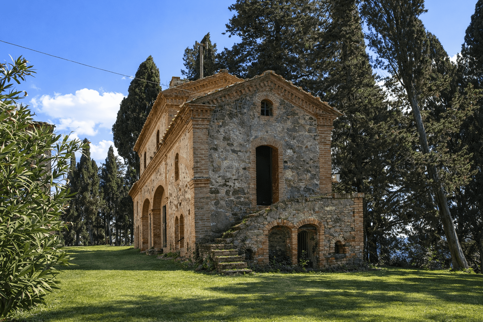 Villa di Buriano